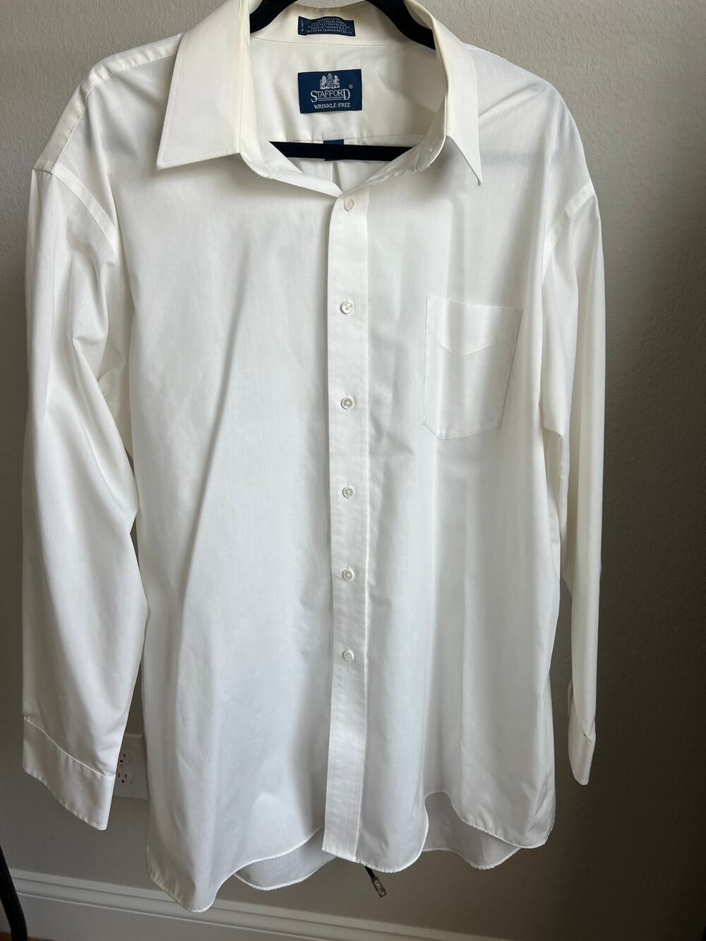 Stafford Mens Wrinkle Free Collared Button Up Long Sleeve Dress Shirt 18 / 35